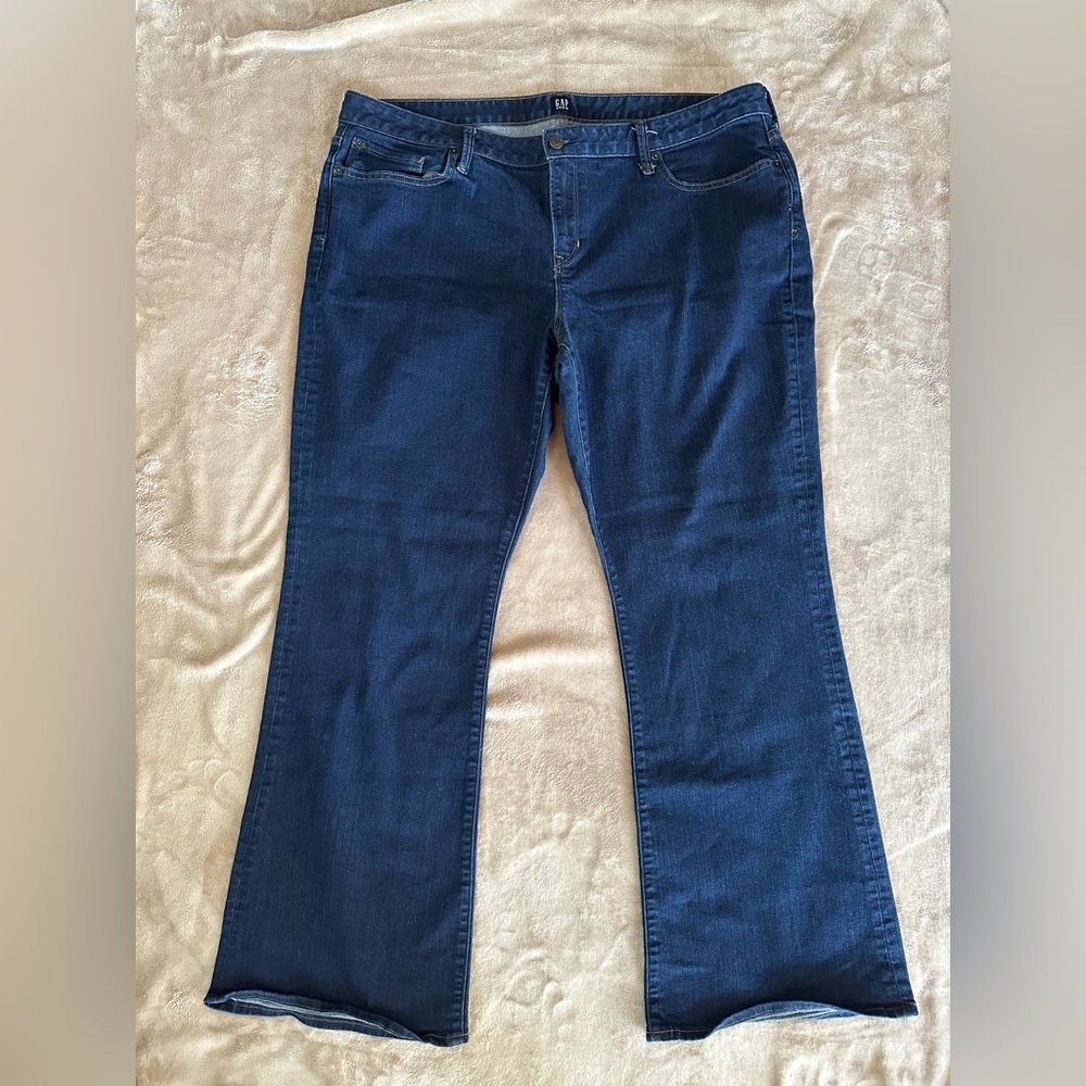 GAP Long and Lean Women’s Jeans Size 35 (18/20)